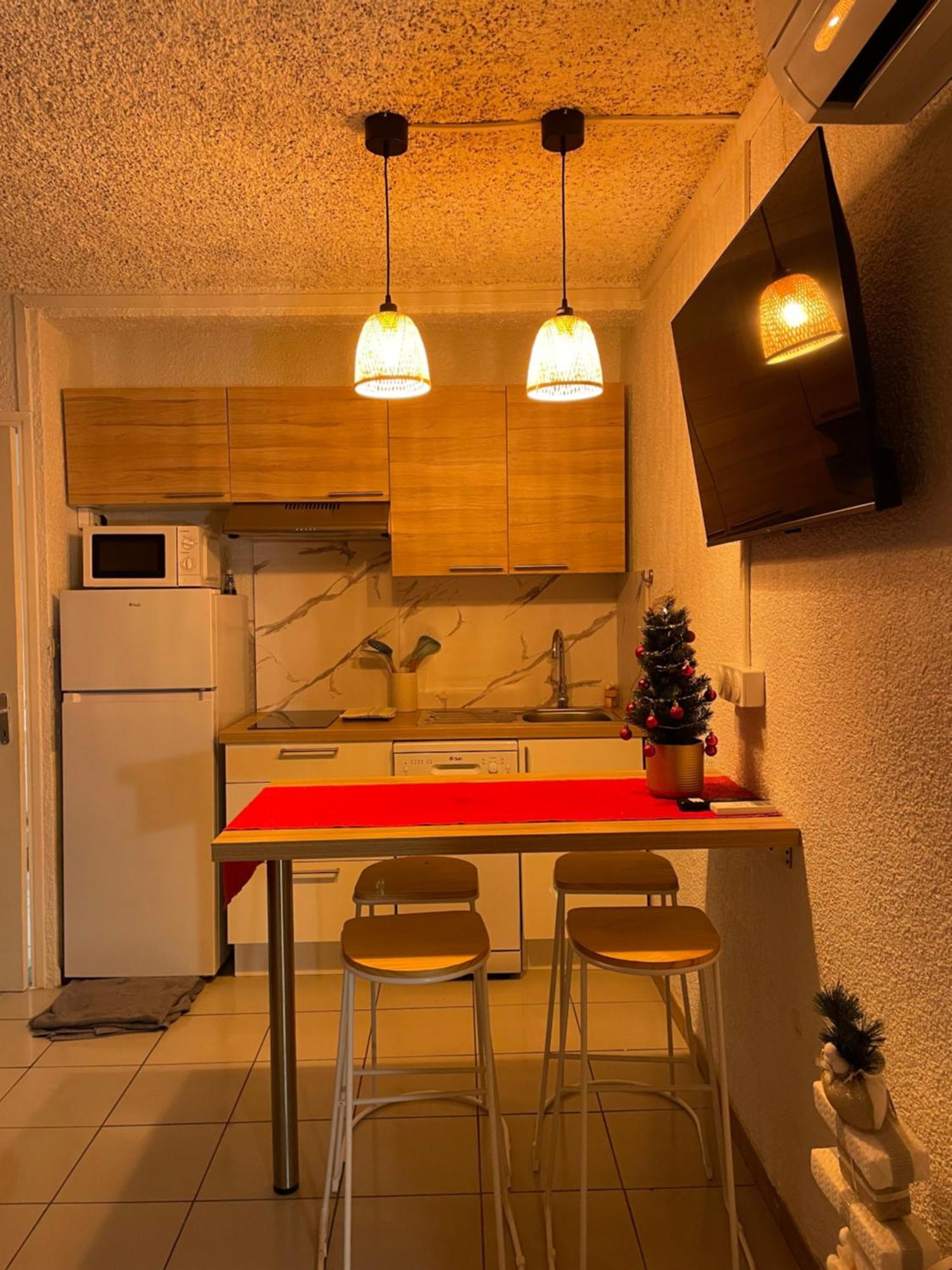 Studio Cosy A 300M De La Mer, Face Aux Festivals, Derriere La Night Life Le Barcarès Eksteriør billede